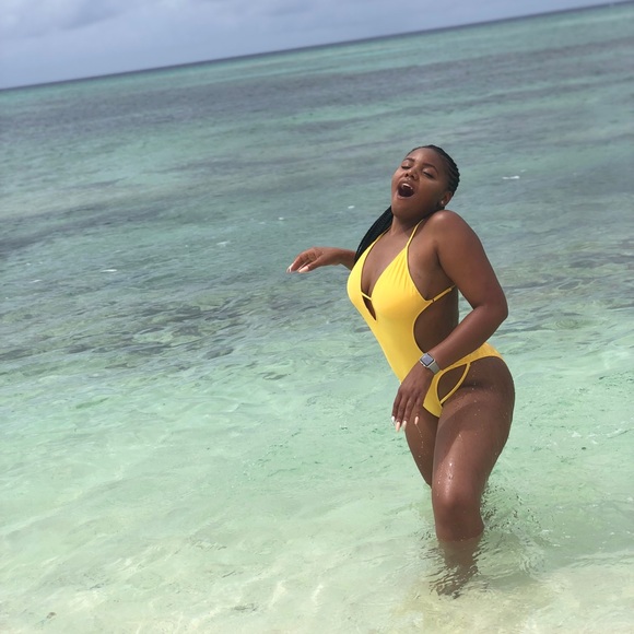 Yellow one-piece - Picture 1 of 3